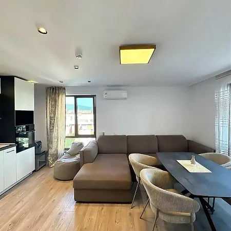 Sea View Апартамент