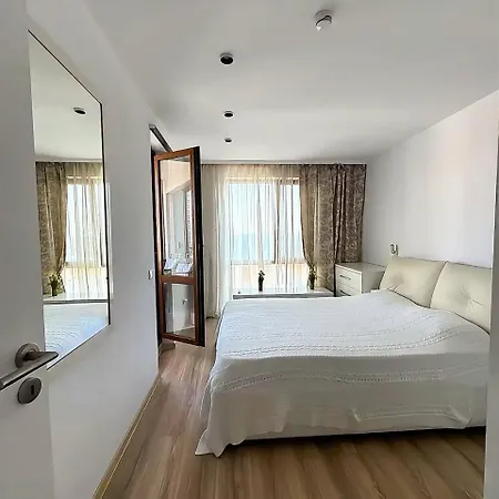 Апартамент Sea View *